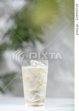 ハイボール　チューハイ　さわやか 129450728