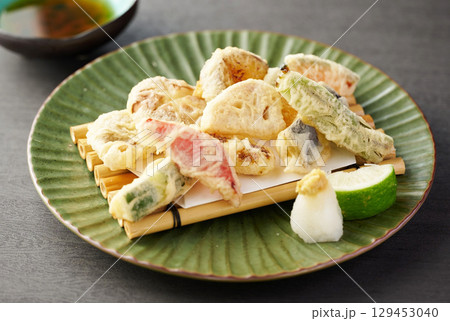 野菜の天ぷら 129453040