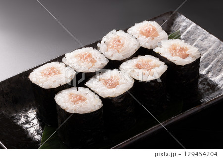 鉄火巻き 129454204