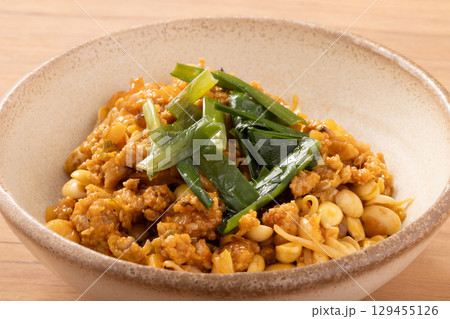 ニラと豆もやし　坦々味噌あえ 129455126