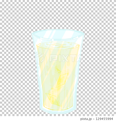氷の入った冷たいバナナジュース 129455994