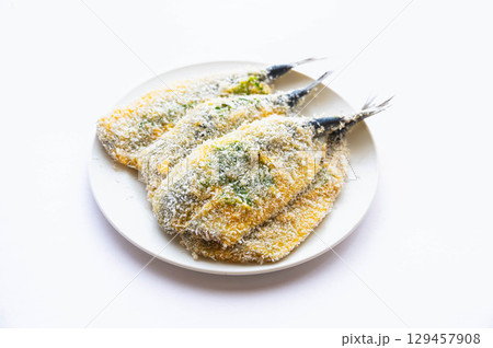 大葉付きアジフライ作り 大葉付きアジフライ作り 129457908