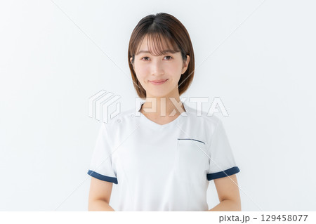 女性 白衣 看護師 医療 女性 白衣 看護師 医療 129458077