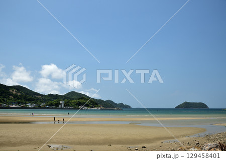 西広海岸(黒島を望む) 【和歌山県有田郡広川町】 西広海岸(黒島を望む) 【和歌山県有田郡広川町】 129458401