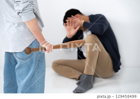 逆DV 暴力 喧嘩 バット 逆DV 暴力 喧嘩 バット 129458499
