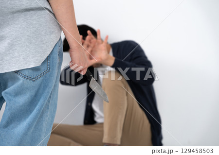 逆DV　暴力　喧嘩　包丁 129458503