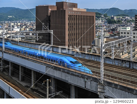 せとうちブルー号福山駅を出発して博多へ せとうちブルー号福山駅を出発して博多へ 129460223