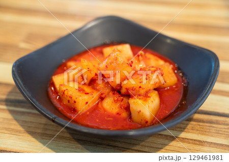 ラディッシュ 大根 カブ 129461981