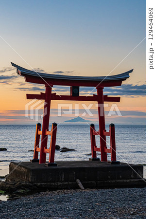 北海道 初山別村 金比羅神社の風景 北海道 初山別村 金比羅神社の風景 129464069