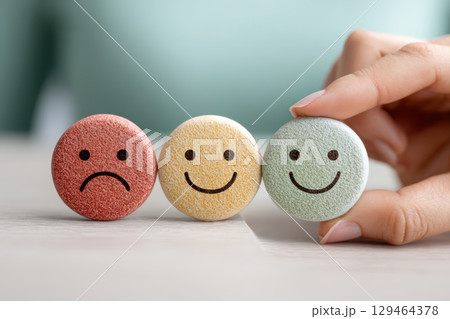 Green Smiley Face Choice Positive Brand Review Social Evaluation Photograph In Yellow Green 129464378