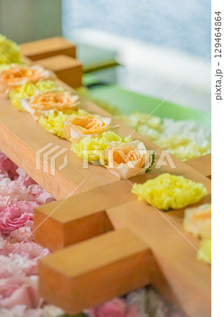 北海道　帯廣神社の風景 129464864