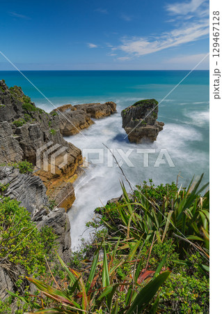 ニュージーランド　ウェスト・コーストのプナカイキにあるパンケーキ・ロックスの風景 129467128