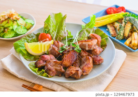 唐揚げ風トンテキ 129467973