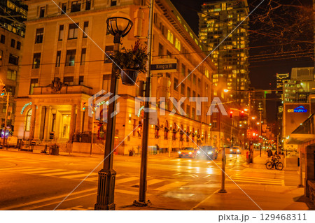 トロントの夜景(カナダ) トロントの夜景(カナダ) 129468311