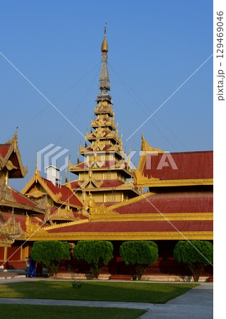 ミャンマー、マンダレー、旧王宮 129469046