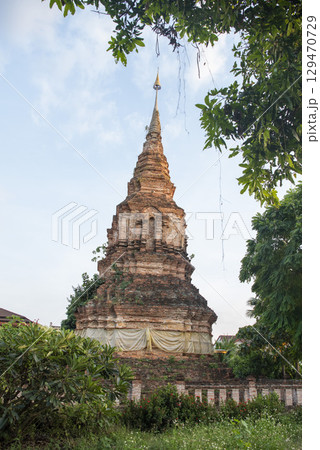THAILAND PHRAE WAT SRI CHUM CHEDI 129470729
