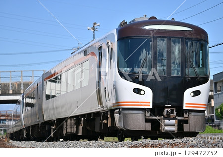 美濃太田駅を発車いざ飛騨路へ行くHC85系特急ひだ 美濃太田駅を発車いざ飛騨路へ行くHC85系特急ひだ 129472752
