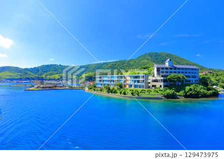 【島根県】快晴の菱浦港（隠岐の島　島前） 129473975