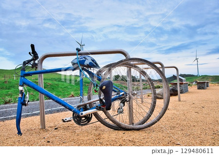 Te Ahu a Turanga Expressway Bike Lock Up 129480611