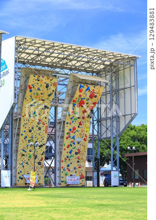 【愛媛県】晴天の石鎚クライミングパークSAIJO 129483881