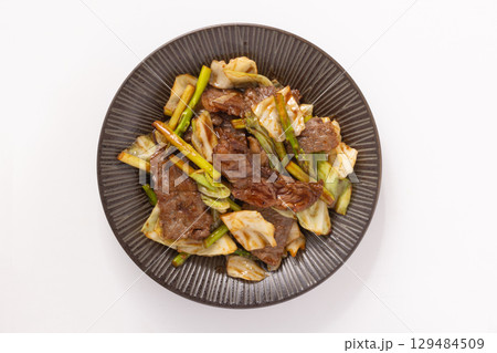 牛肉のオイスターソース炒め(キャベツ アスパラガス) 牛肉のオイスターソース炒め(キャベツ アスパラガス) 129484509