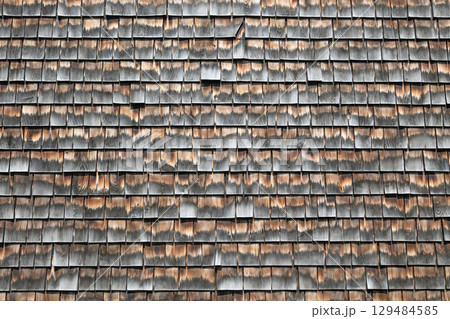 Weathered Cedar Shingle Wall Background Texture Rustic Wooden Siding Pattern 129484585