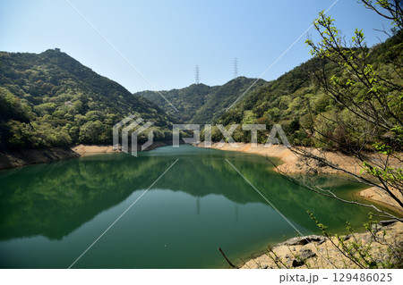 永楽ダム湖(奥山雨山自然公園) 【大阪府泉南郡熊取町】 永楽ダム湖(奥山雨山自然公園) 【大阪府泉南郡熊取町】 129486025