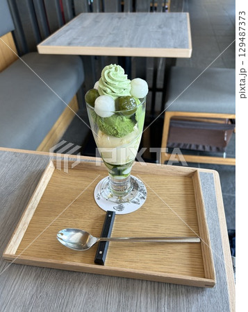 都路里　白玉パフェ　茶寮都路里 大丸東京店　パフェ　③　 129487373