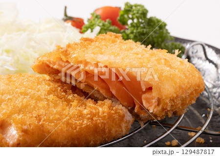 サーモン　フライ 129487817