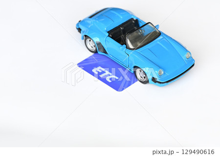 ETCカードとミニカー 129490616