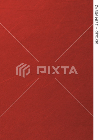 赤色の和紙の背景 129490942