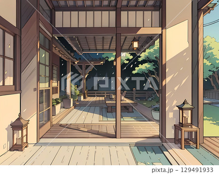 夕暮れの光が差し込む、広い縁側のある日本家屋 129491933