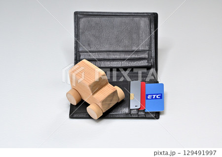 ETCカードとカードケース 129491997