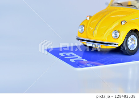 ETCカードとミニカー 129492339