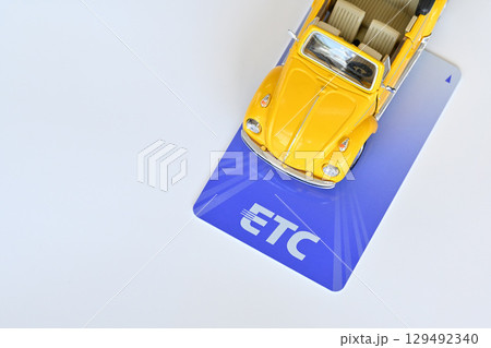 ETCカードとミニカー ETCカードとミニカー 129492340
