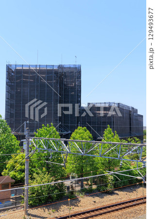 駅前のマンションの改修工事 129493677