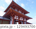 雪化粧した復元中の多賀城南門 129493700