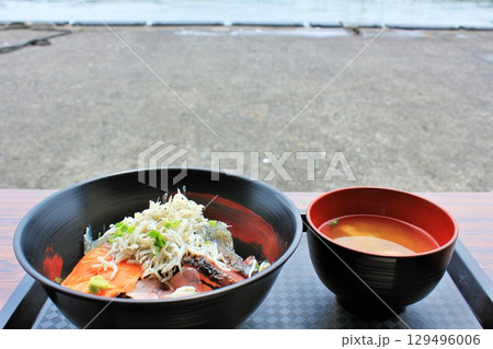 海鮮丼 129496006