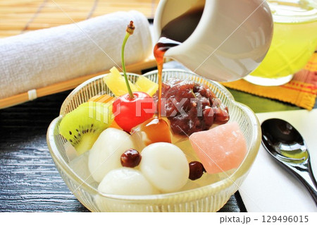 フルーツ白玉あんみつ 129496015