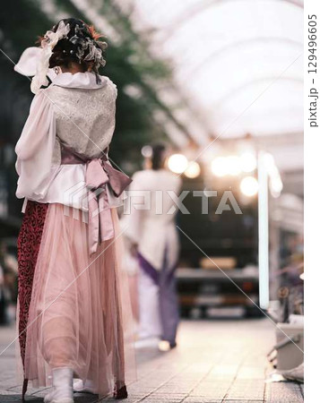 帯屋町で踊るよさこい祭り 帯屋町で踊るよさこい祭り 129496605