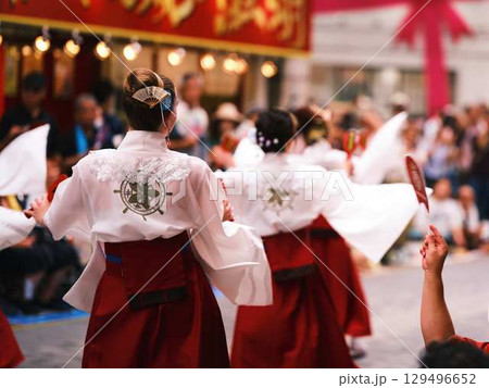 帯屋町で踊るよさこい祭り 帯屋町で踊るよさこい祭り 129496652