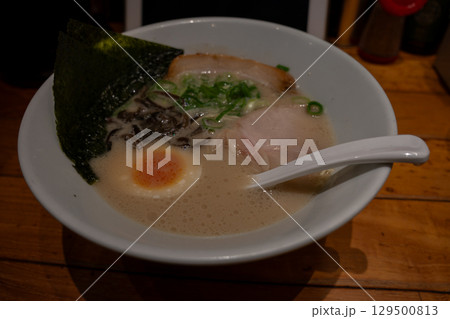 とんこつラーメン とんこつラーメン 129500813