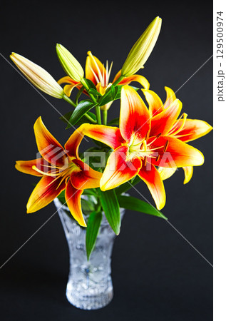 テーブルフォトーカサブランカの花 テーブルフォトーカサブランカの花 129500974