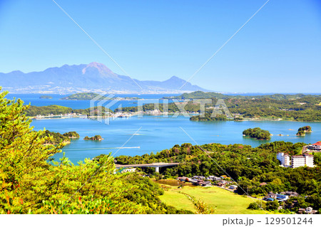 天草より雲仙普賢岳方面を望む(熊本県上天草市)【2025.7】 129501244