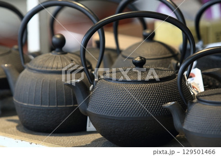 鉄瓶　南部鉄器の鉄瓶 129501466