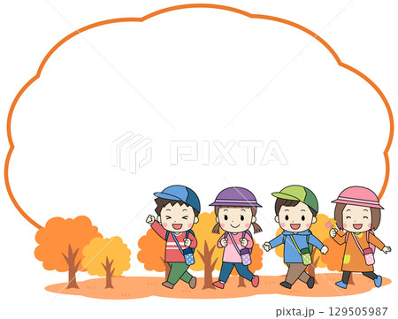 秋の遠足に出かける子供たちとシンプルなフレームイラスト 129505987