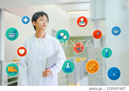白衣を着た人物ポートレート 129507407