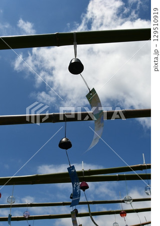 青空と風鈴 129510919