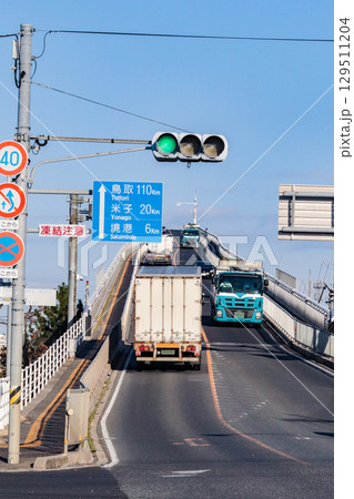 江島大橋(ベタ踏み坂)/島根県松江市八束町江島 江島大橋(ベタ踏み坂)/島根県松江市八束町江島 129511204