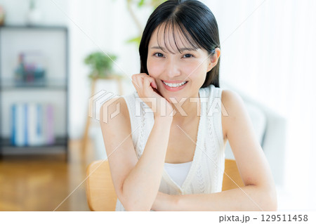 若い女性の美容イメージ 若い女性の美容イメージ 129511458